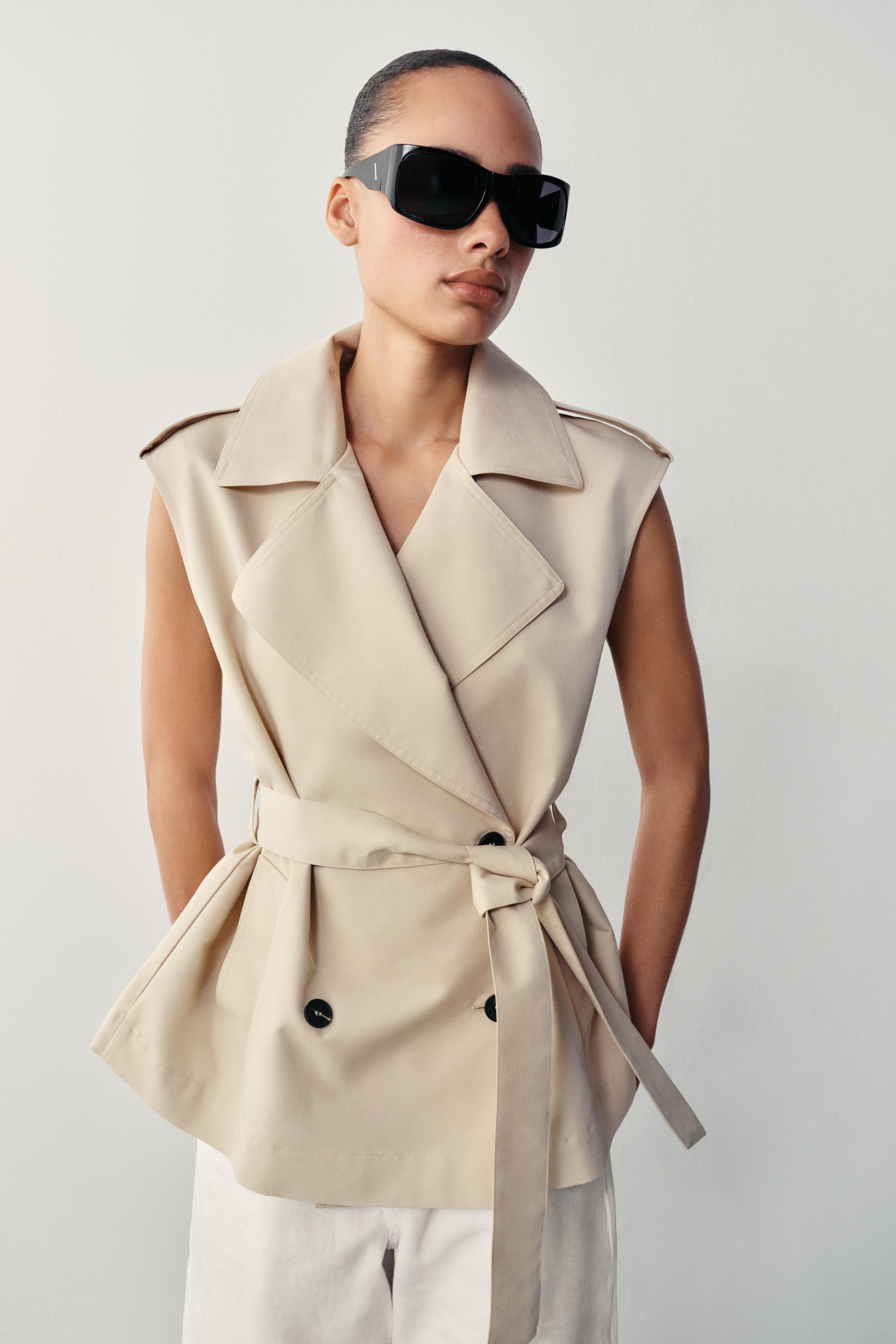 DOUBLE-BREASTED BELTED VEST